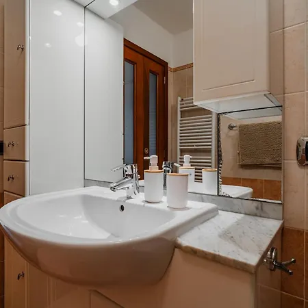 Apartment La Casa Nella Roccia *