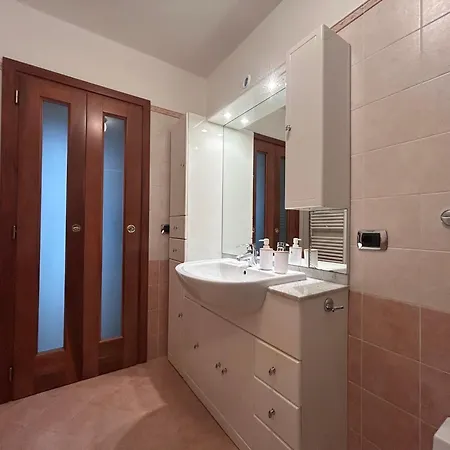 La Casa Nella Roccia Apartment Châtillon