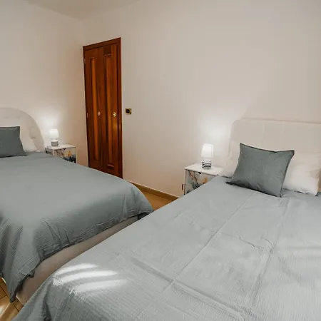 La Casa Nella Roccia Apartment *